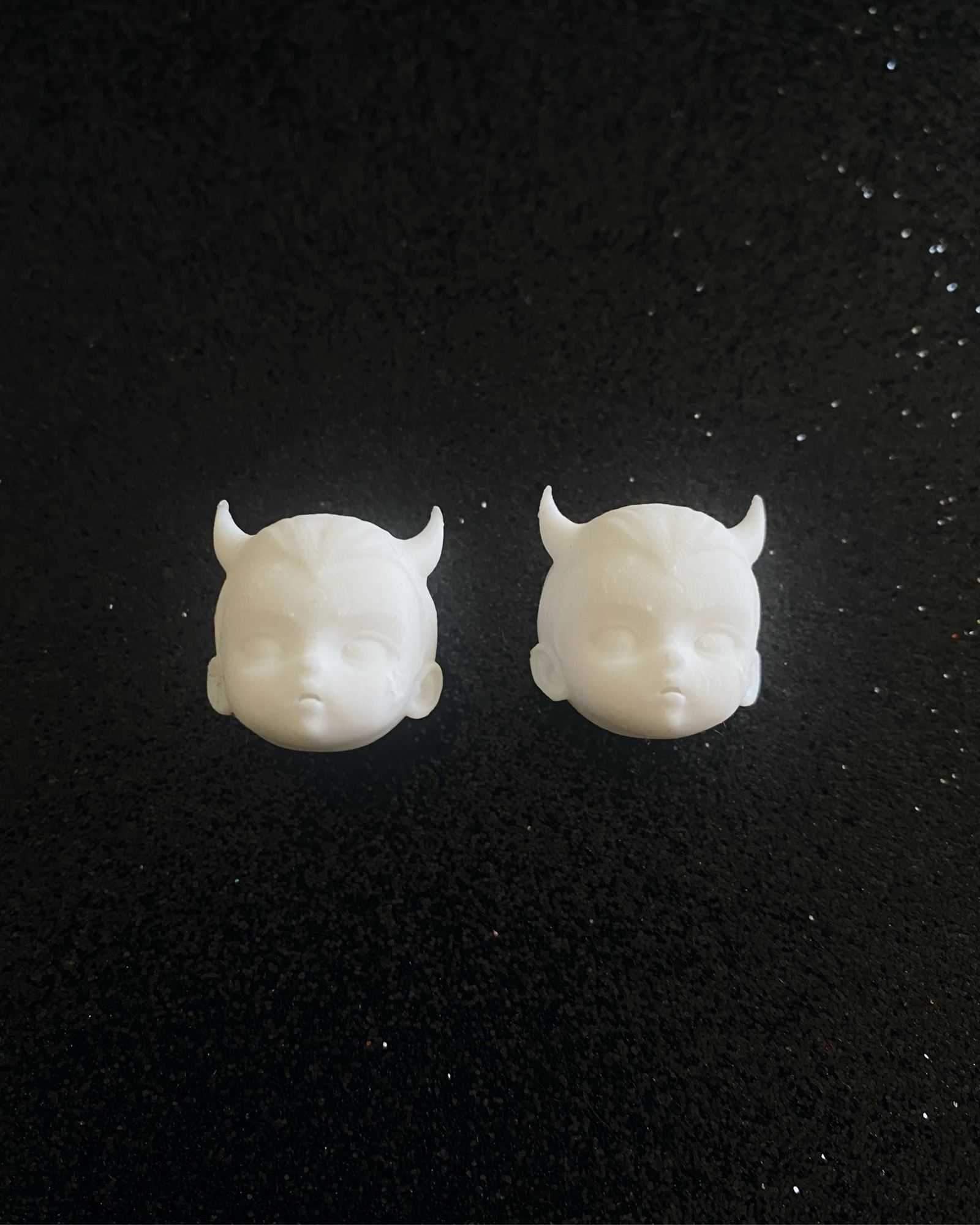 Boucles d'Oreilles Tête de Poupée Diable 3D - Style Alt / Goth / Creepy Cute